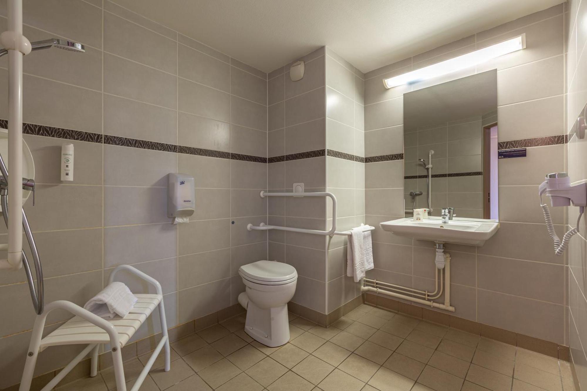 Ace Hotel Chateauroux Deols Exterior photo